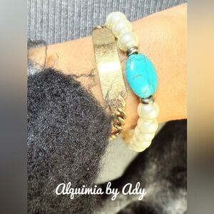 Pearls and turquoise bracelet